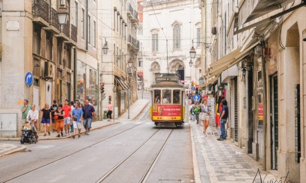 Descubre Lisboa mientras das un paseo.
