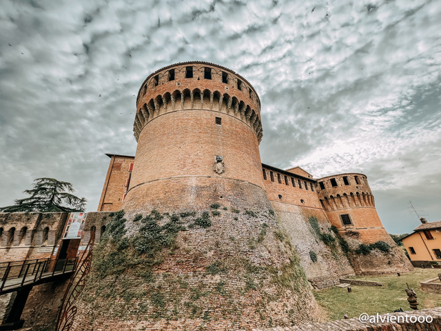  Rocca Sforzesca di Dozza