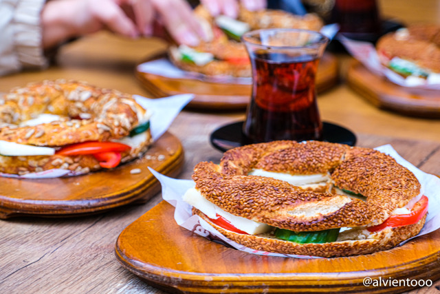 Simit, el pan turco que comen con todo