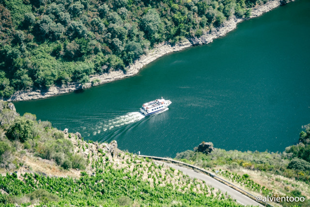 mirador de pena do castelo en ribeira sacra