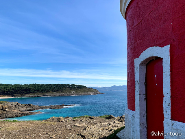 Faro Rojo o Faro de Punta Robaleira