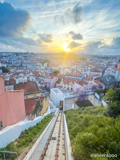 Funicular da Graça te llevará al Miradouro da Graça