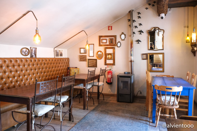 Comer en Montalegre<br />
Taberna do Mercado
