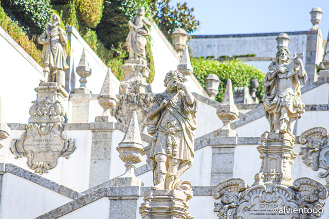  Santuario de Bom Jesús do Monte,