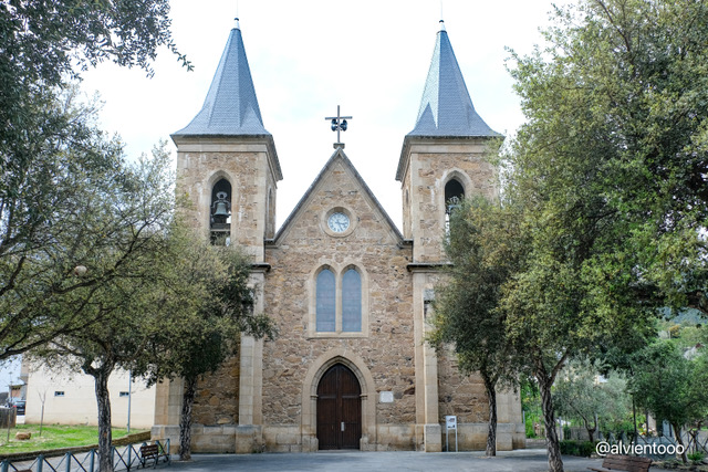 iglesia de gaudi en valdeorras 