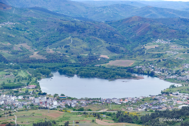 Parque de O Aguillón y playa fluvial de A Rúa